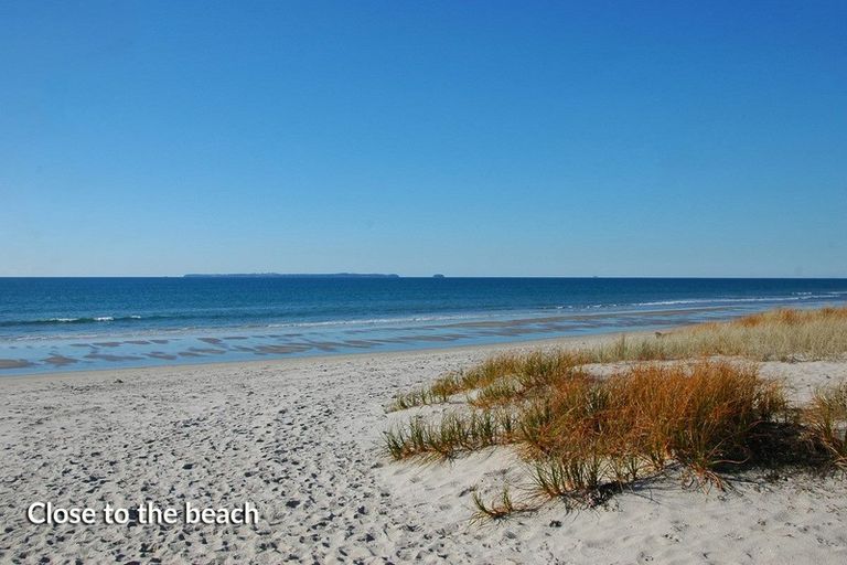 Photo of property in 42 Harding Drive, Papamoa Beach, Papamoa, 3118