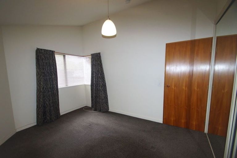 Photo of property in 2/26 Otara Street, Ilam, Christchurch, 8053