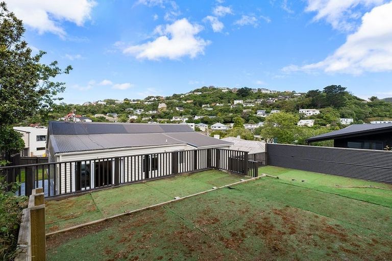 Photo of property in 3 Makara Road, Karori, Wellington, 6012