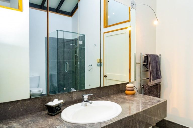 Photo of property in 27 Muritai Crescent, Havelock North, 4130