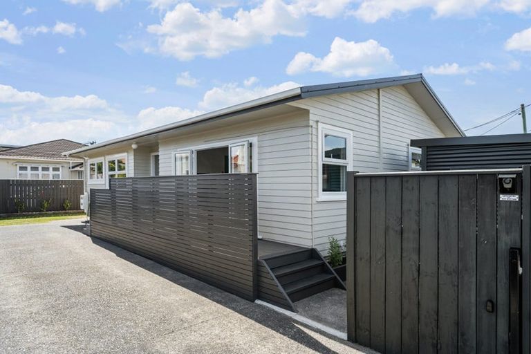 Photo of property in 143a Rongotai Road, Kilbirnie, Wellington, 6022