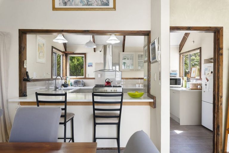 Photo of property in 72 Mountain Road, Western Heights, Rotorua, 3015