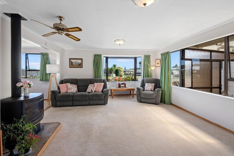 Photo of property in 20 Health Camp Road, Otaki Beach, Otaki, 5512