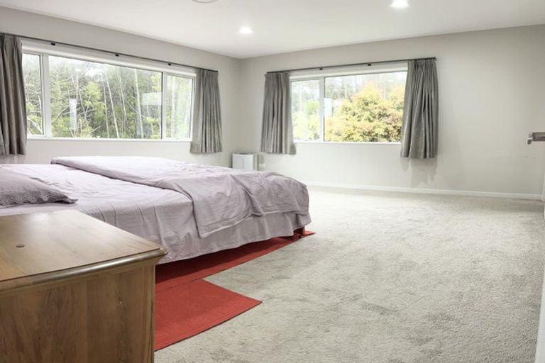 Photo of property in 68 Harrowglen Drive, Northcross, Auckland, 0630