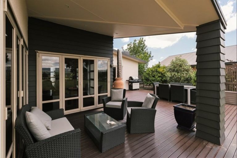 Photo of property in 48 Rodeo Drive, Kelvin Grove, Palmerston North, 4414