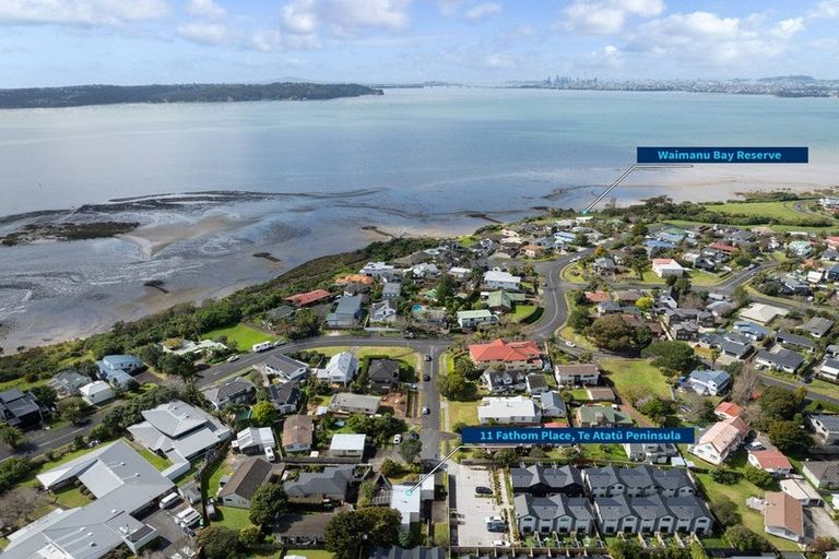 Photo of property in 11 Fathom Place, Te Atatu Peninsula, Auckland, 0610