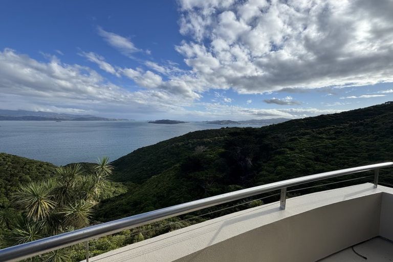 Photo of property in 14 Forbes Lane, Newlands, Wellington, 6037