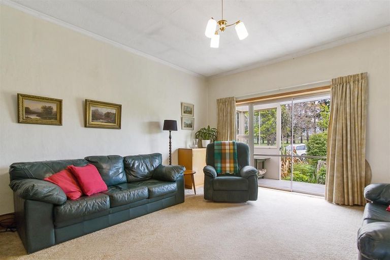 Photo of property in 107 Timaru Road, Waimate, 7980