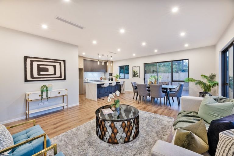 Photo of property in 18 Cirrus Way, Ranui, Auckland, 0612