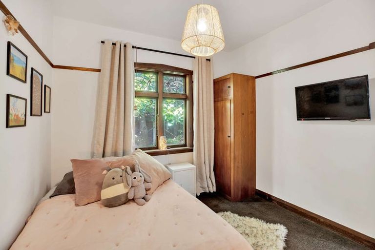 Photo of property in 14 Queens Avenue, Waikuku Beach, 7402