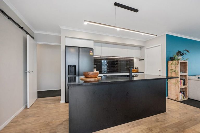 Photo of property in 19 Kawariki Road, Helensville, 0800