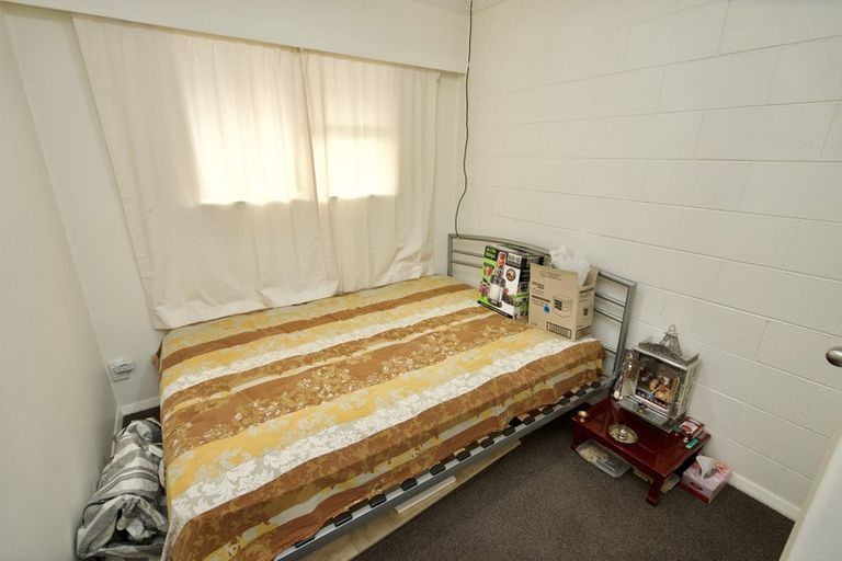 Photo of property in 451 Featherston Street, Palmerston North, 4414