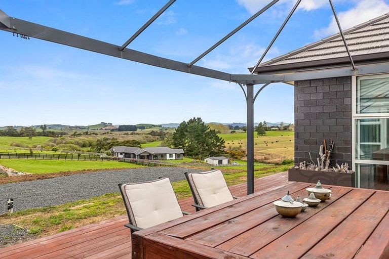Photo of property in 98 Vineyard Road, Te Kauwhata, 3782