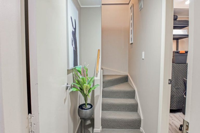 Photo of property in 22b Hillside Drive, Maoribank, Upper Hutt, 5018