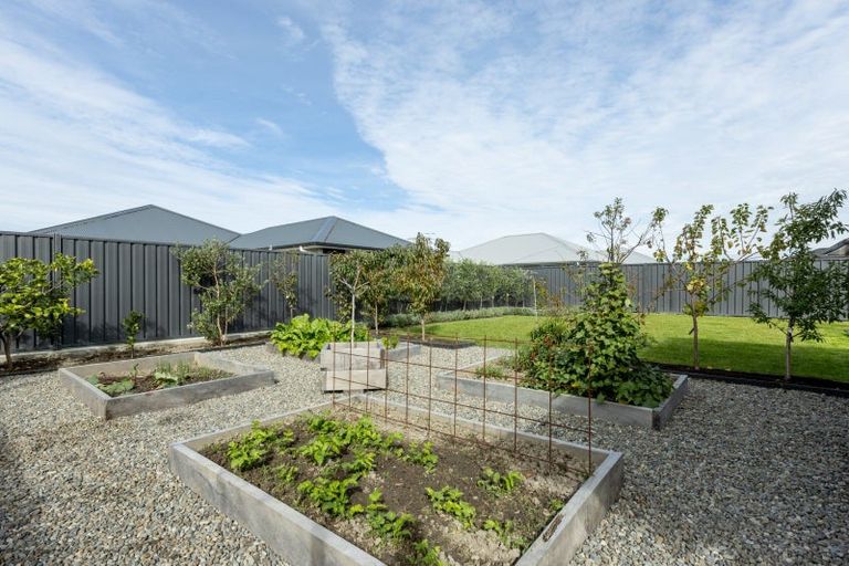 Photo of property in 15 Hikawera Drive, Frimley, Hastings, 4120