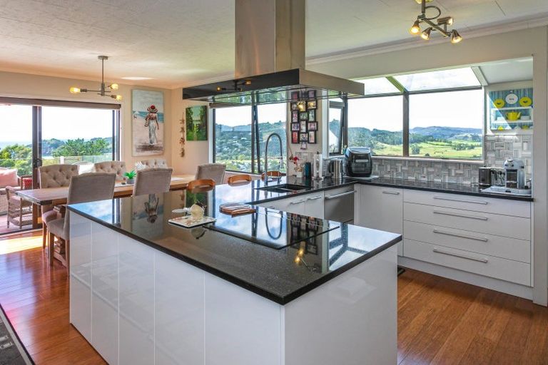 Photo of property in 65 Grange Road, Hahei, Whitianga, 3591