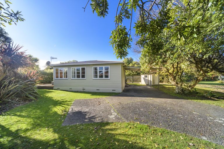 Photo of property in 6 Nathan Place, West End, Palmerston North, 4412