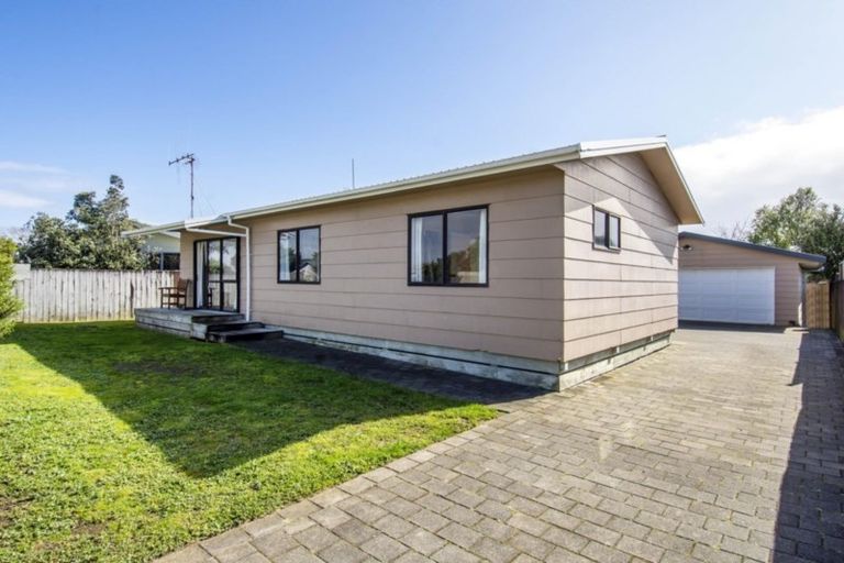 Photo of property in 215 Gravatt Road, Papamoa Beach, Papamoa, 3118