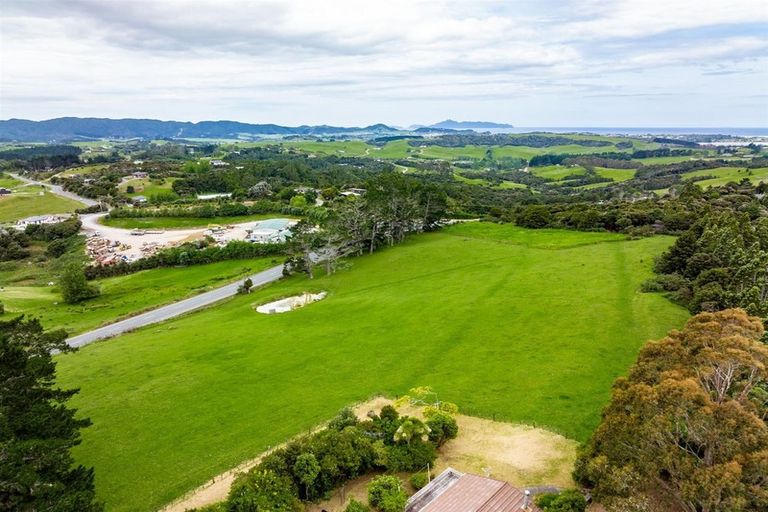 Photo of property in Kaiwaka-mangawhai Road, Mangawhai, 0573