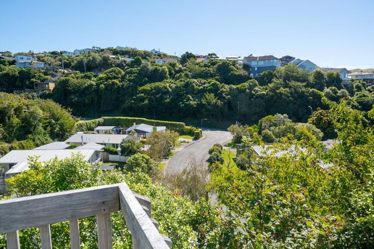 Photo of property in 12a Silverbirch Grove, Churton Park, Wellington, 6037