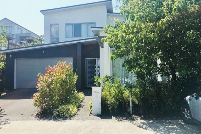 Photo of property in 8 Tuatini Place, Long Bay, Auckland, 0630