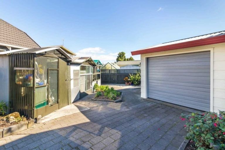 Photo of property in 2/26 Tobin Place, Richmond Heights, Taupo, 3330