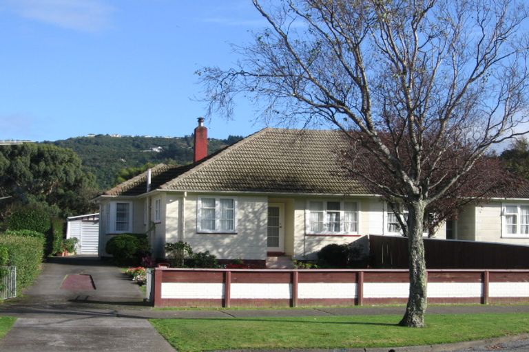 Photo of property in 1235 High Street, Taita, Lower Hutt, 5011