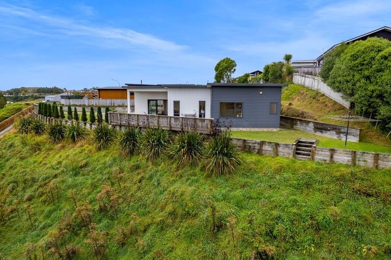 Photo of property in 71 Cyrus Street, Whalers Gate, New Plymouth, 4310