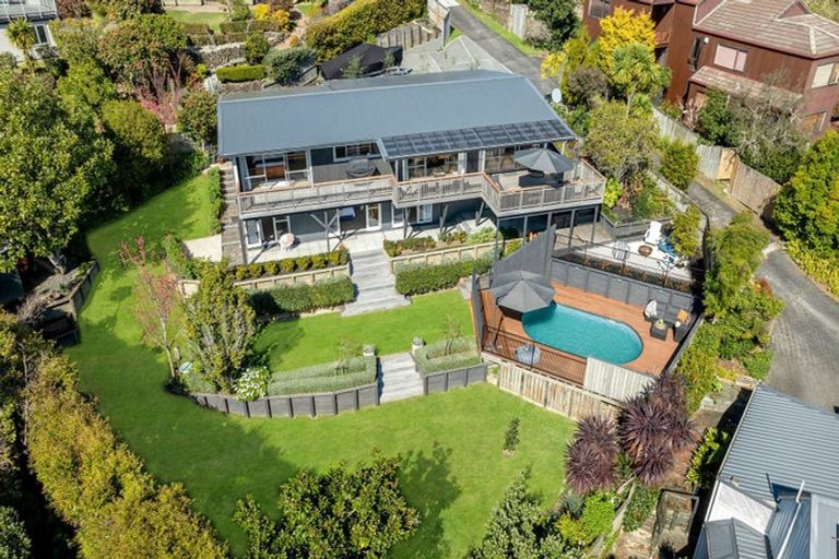 Photo of property in 23 Copperfield Terrace, Mellons Bay, Auckland, 2014