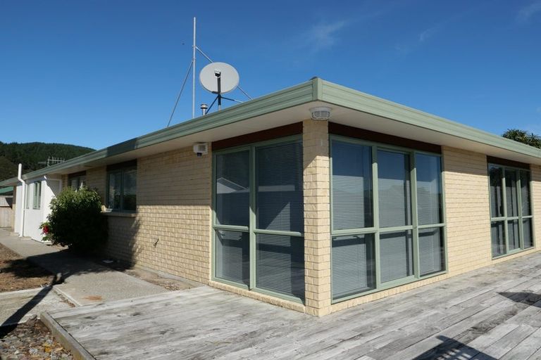 Photo of property in 4/61 Amohia Street, Paraparaumu, 5032