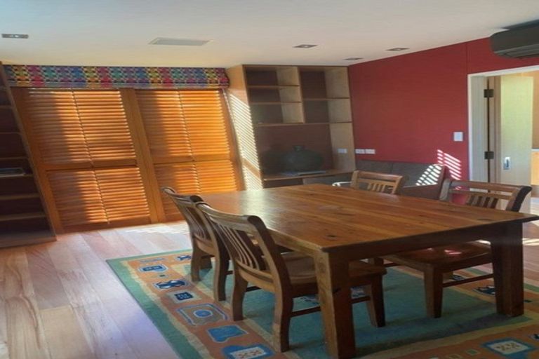 Photo of property in 16 Desmond Street, Merivale, Christchurch, 8014