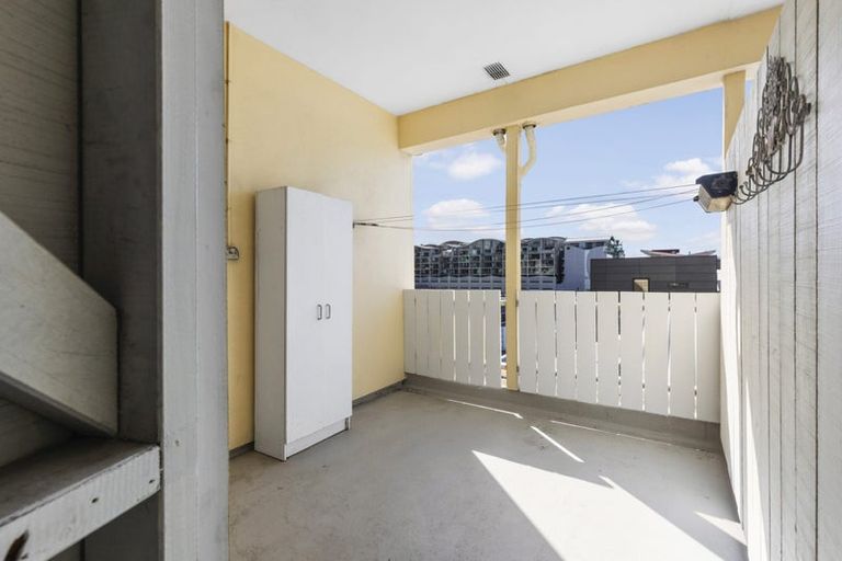 Photo of property in Palazzo, 12/42 Vivian Street, Te Aro, Wellington, 6011