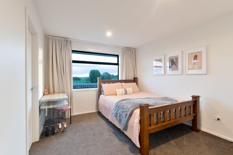 Photo of property in 19 Waikaka Place, Rototuna North, Hamilton, 3210