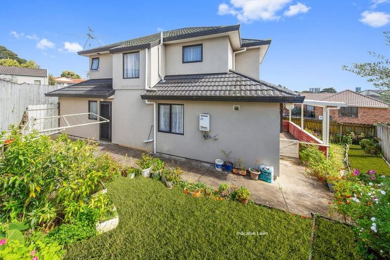 Photo of property in 12 Paloma Court, Hillpark, Auckland, 2102