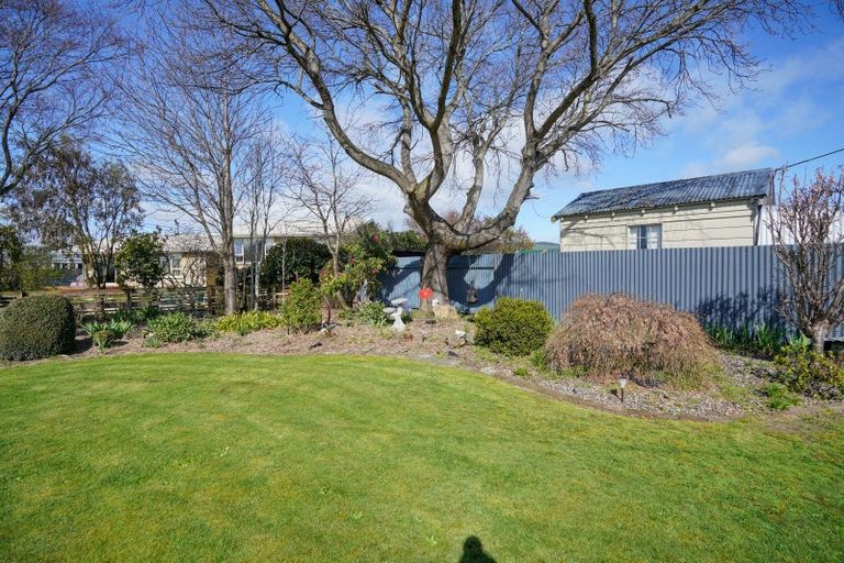 Photo of property in 51 Elles Road, Otautau, 9610