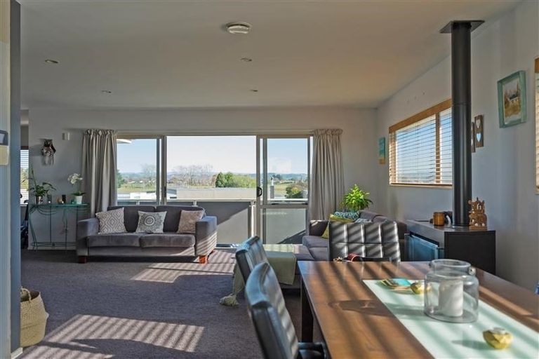 Photo of property in 100 Te Awa Avenue, Te Awa, Napier, 4110