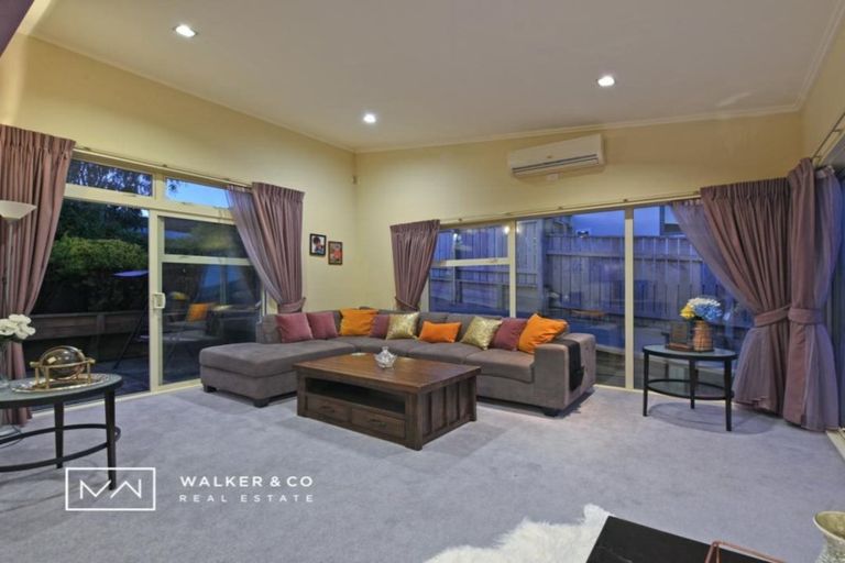 Photo of property in 13 Colin Guppy Crescent, Riverstone Terraces, Upper Hutt, 5018