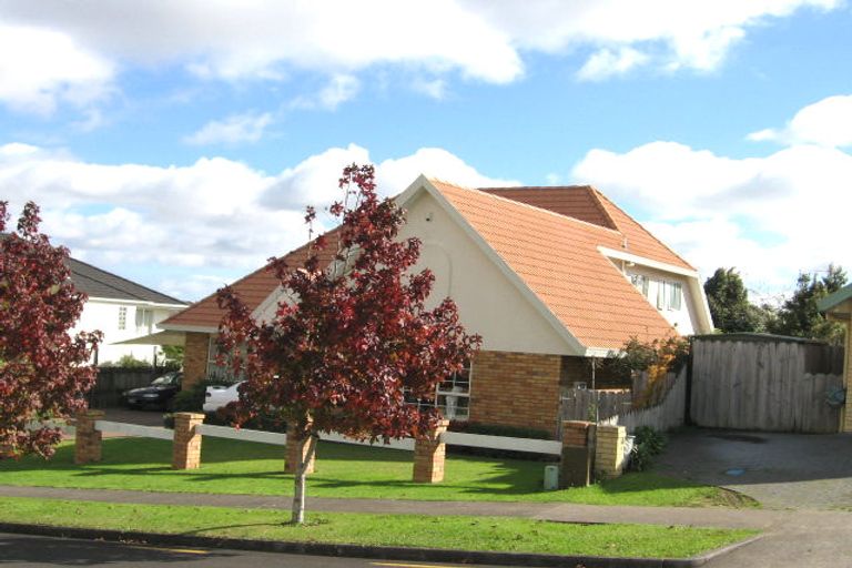 Photo of property in 6 Rochester Crescent, Somerville, Auckland, 2014