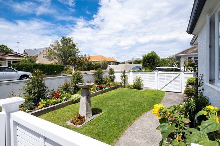 Photo of property in 6 Coleman Terrace, Hospital Hill, Napier, 4110