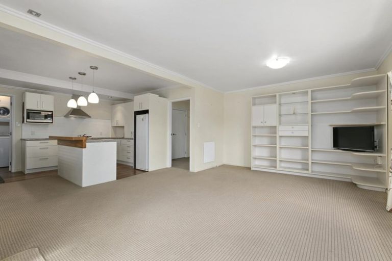 Photo of property in 486 Devonport Road, Tauranga South, Tauranga, 3112