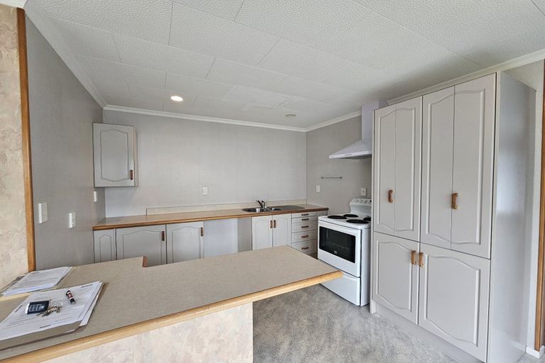 Photo of property in 8a Busby Place, Awapuni, Palmerston North, 4412