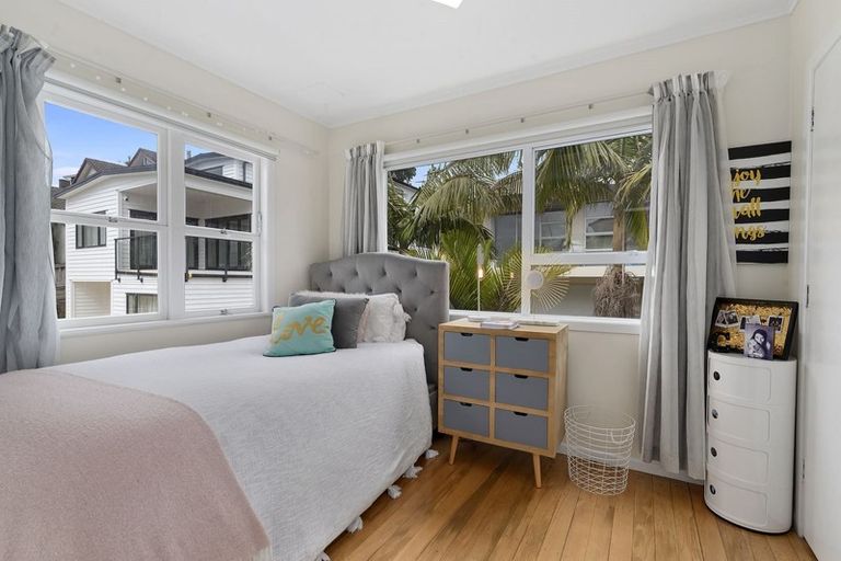 Photo of property in 48 Beulah Avenue, Rothesay Bay, Auckland, 0630