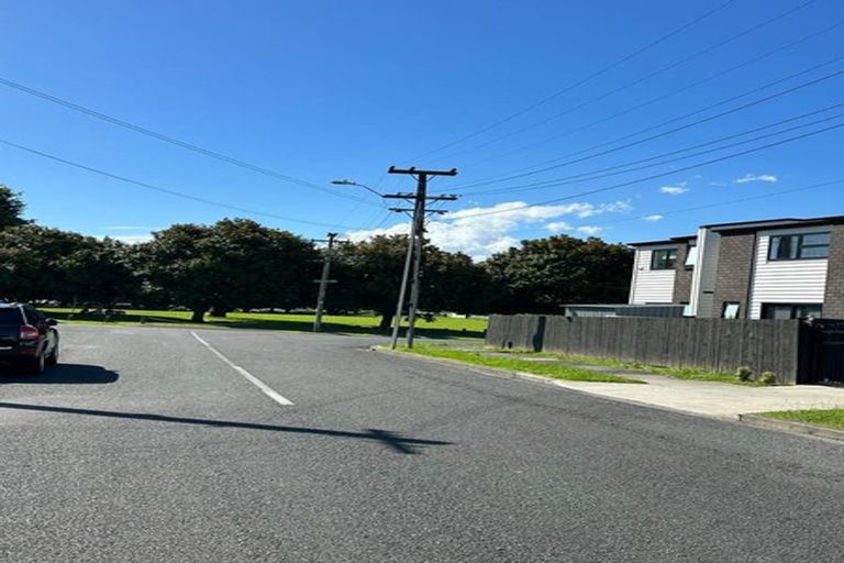 Photo of property in 47 Buckingham Crescent, Papatoetoe, Auckland, 2025