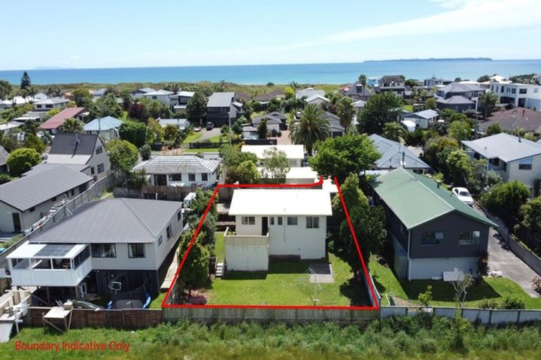 Photo of property in 114c Simpson Road, Papamoa Beach, Papamoa, 3118
