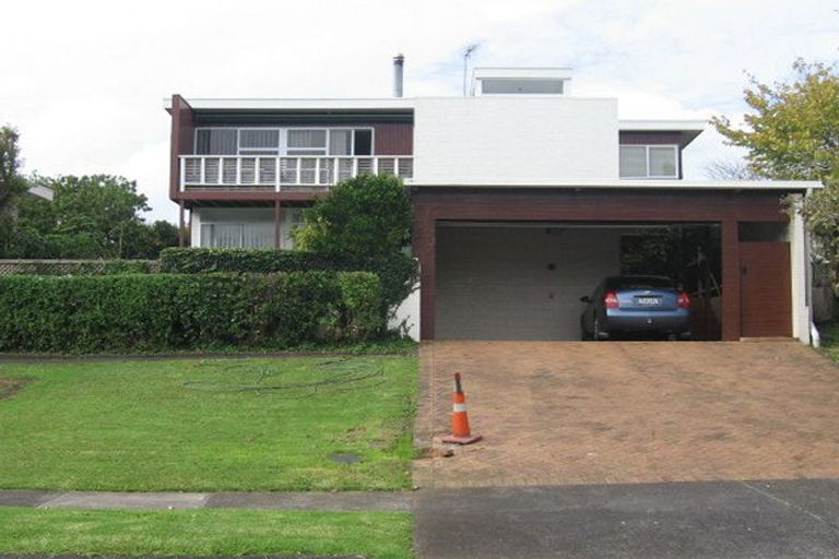 Photo of property in 72 Fisher Parade, Sunnyhills, Auckland, 2010