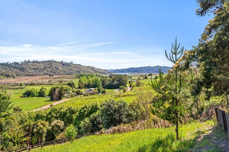 Photo of property in 80 Hodge Road, Coroglen, Whitianga, 3591