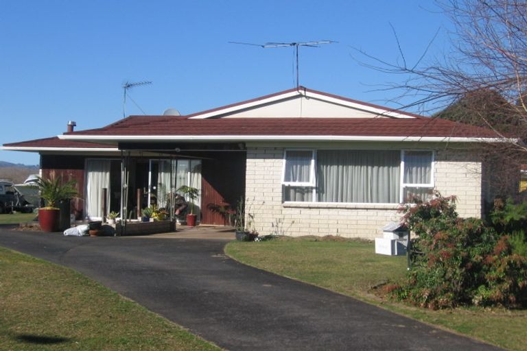 Photo of property in 15 Polandson Place, Opaheke, Papakura, 2113