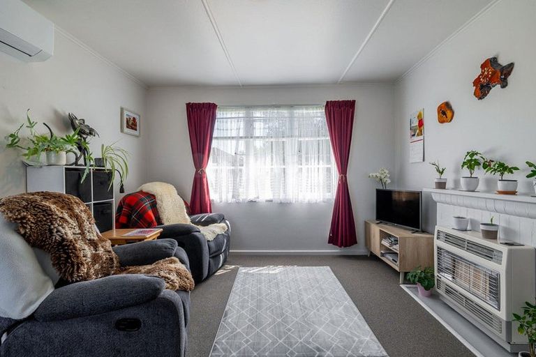 Photo of property in 39 Andrew Avenue, Roslyn, Palmerston North, 4414
