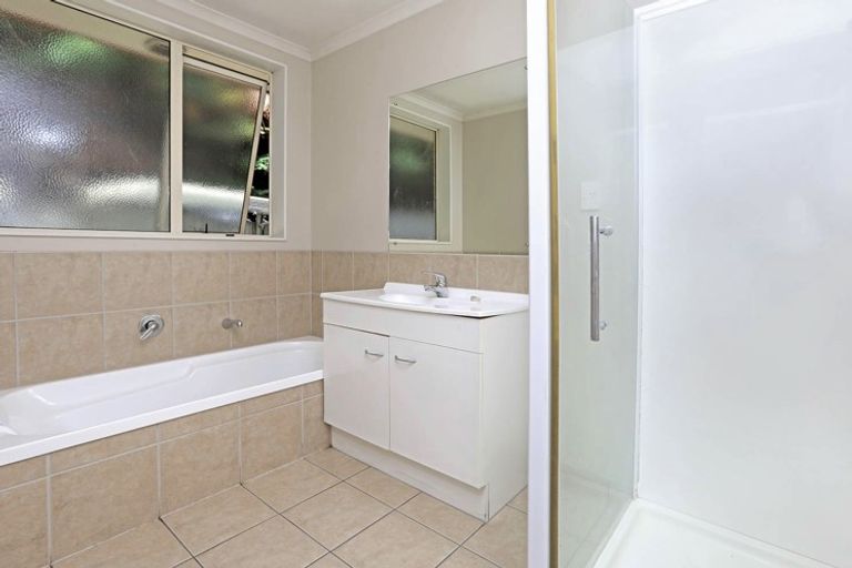 Photo of property in 23 Duckworth Road, Papakura, 2110