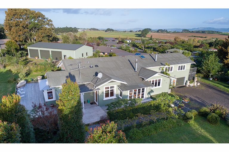 Photo of property in 77 Colombo Road, Waiuku, 2123